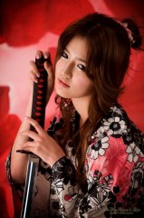 170 watermark 320x240 1243307223 locutis han ga eun kimono and sword 10 Хина Мацури и женщины в Японии